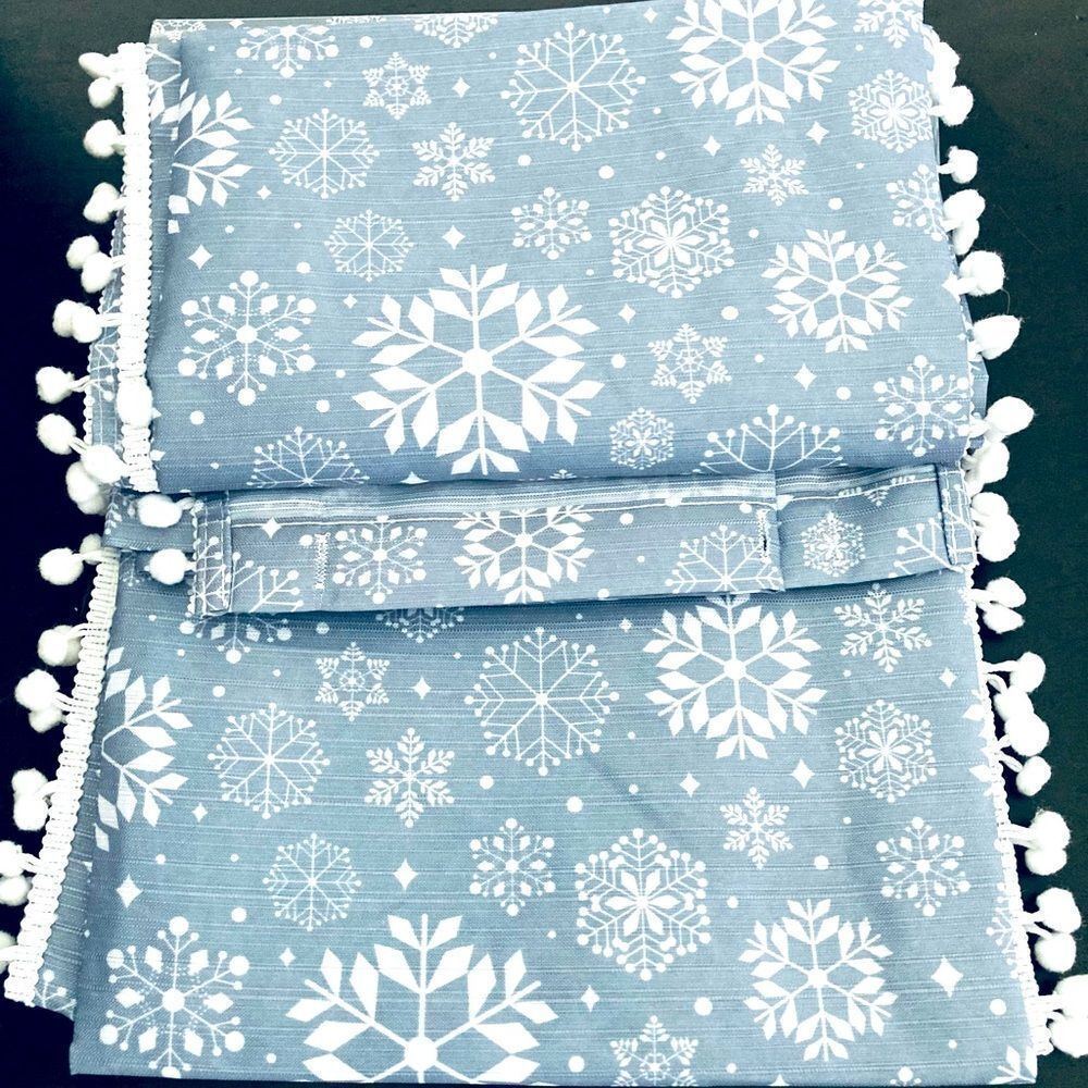 NWT Snowflake Winter Pom Pom Fabric Shower Curtain
